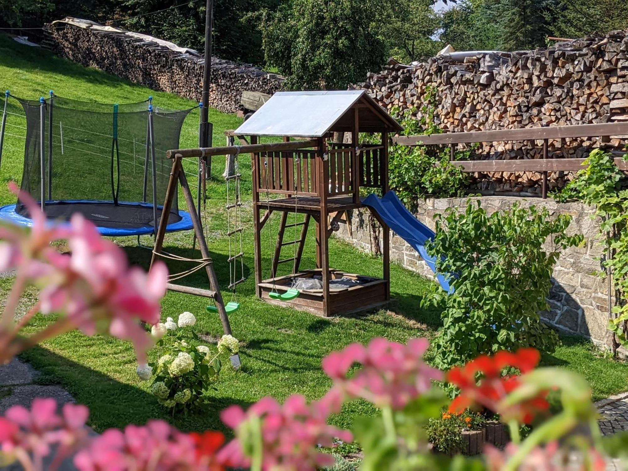Ferienwohnung Aus-Zeit Auf Dem Lande Bad Gottleuba Екстериор снимка